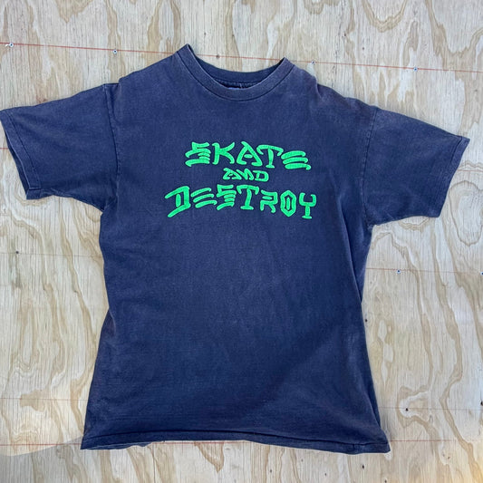 Authentic OG vintage 1990s Thrasher Magazine "Skate and Destroy" t-shirt Size XL